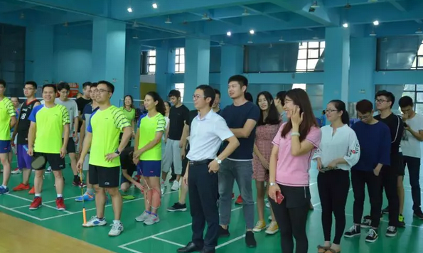 1277星际电子2018羽毛球赛圆满举行